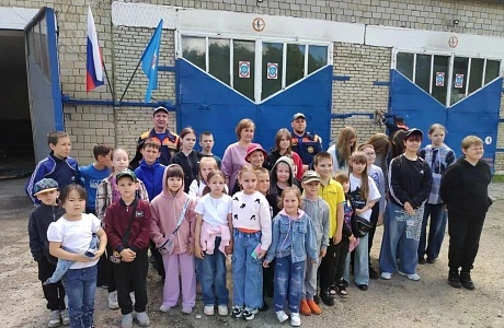 Знакомство с профессией пожарного: экскурсия для детей пришкольного лагеря в ПСЧ № 52 посёлка Чаадаевка